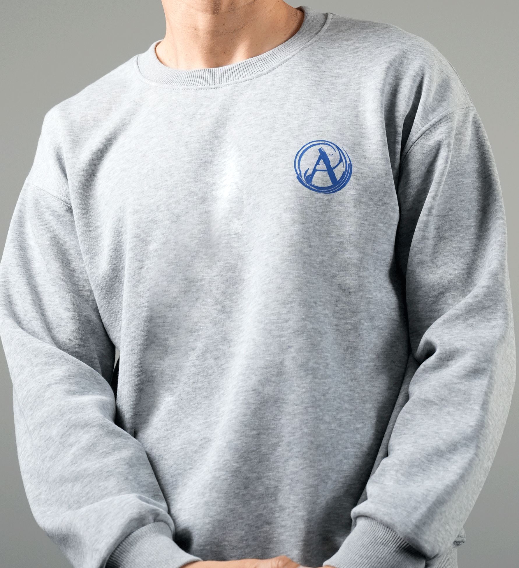 Clutch 7 x Angelica Delgado Sweatshirt